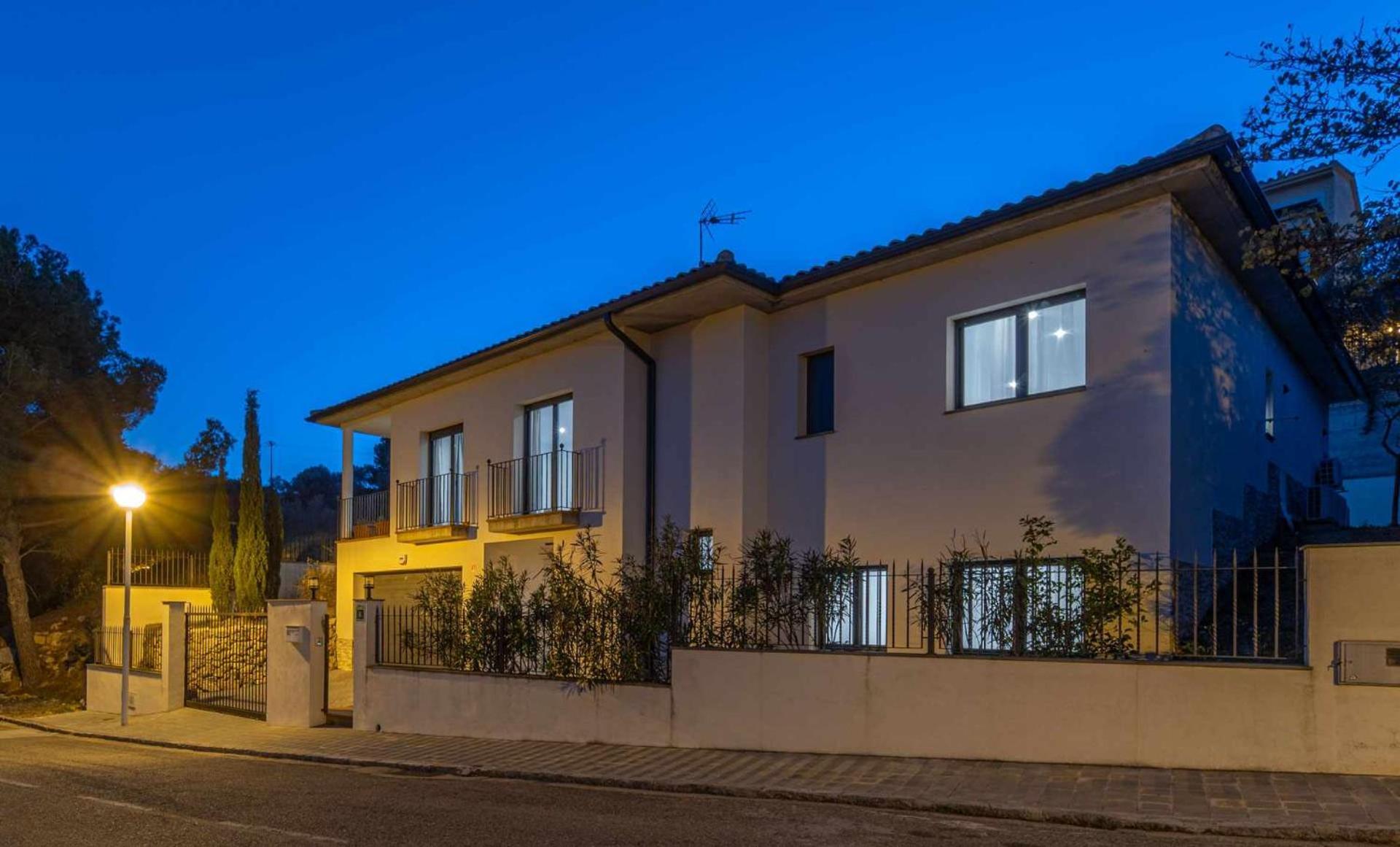 Jouvacations Villa Domenec Фигерас Екстериор снимка