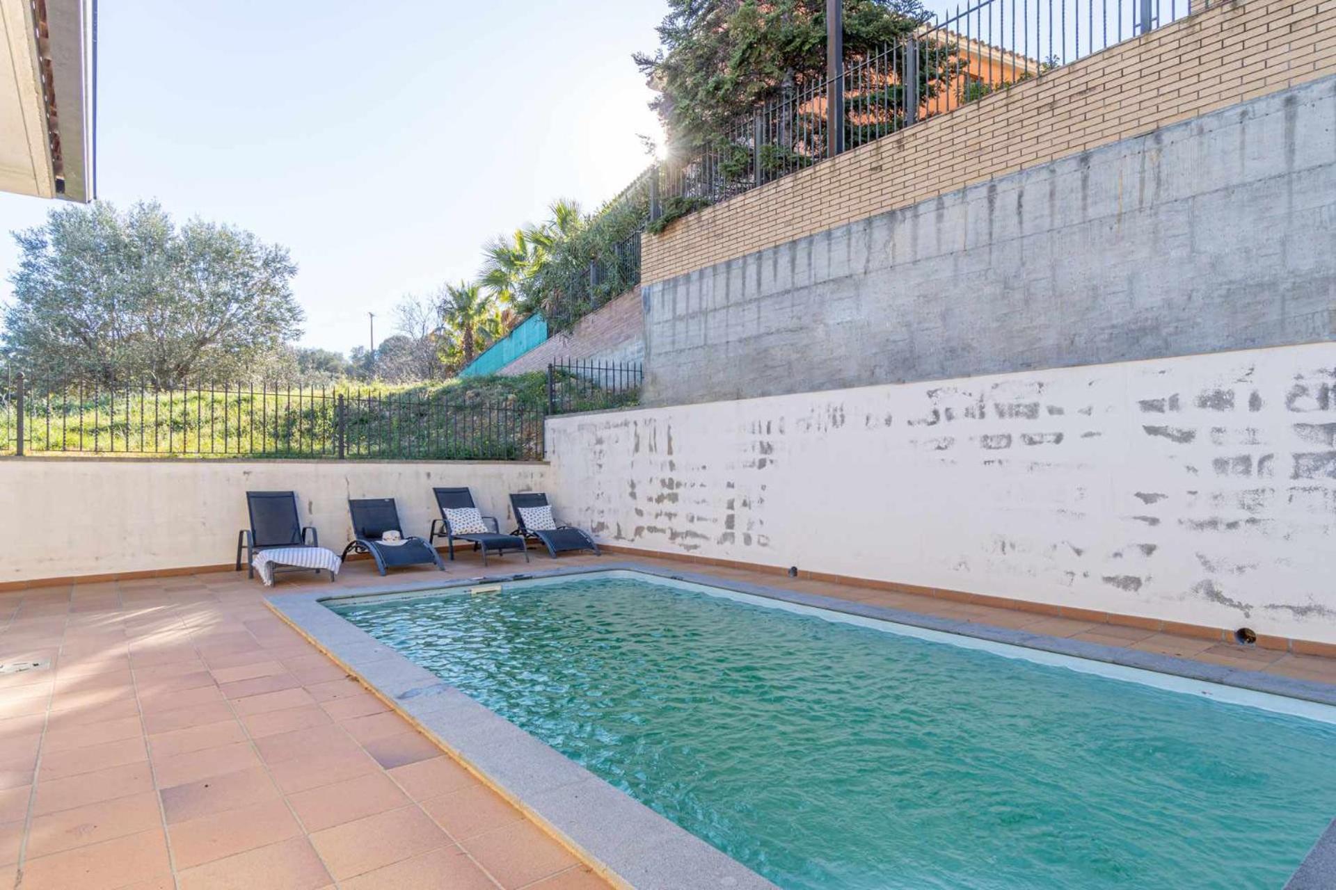 Jouvacations Villa Domenec Фигерас Екстериор снимка