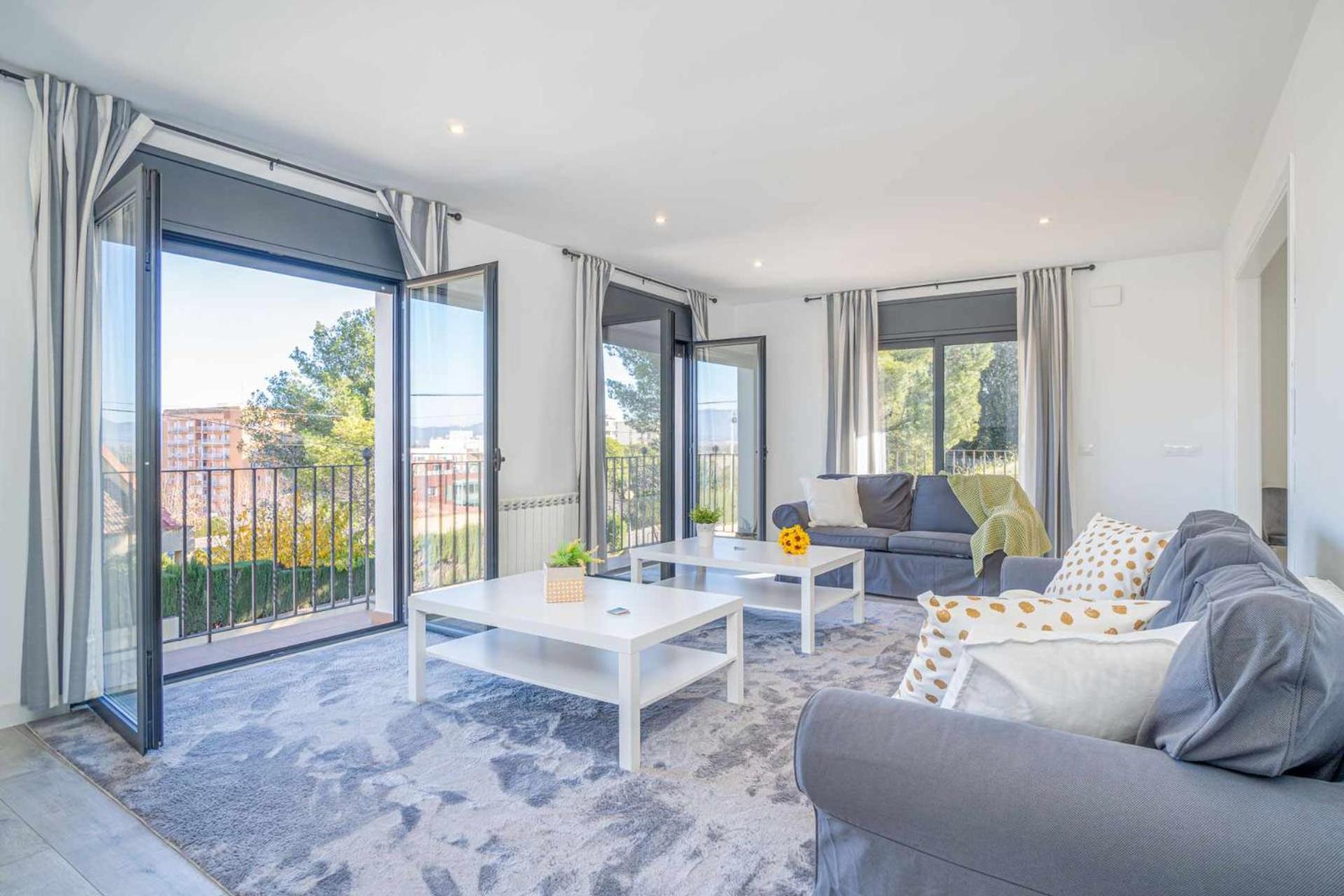 Jouvacations Villa Domenec Фигерас Екстериор снимка
